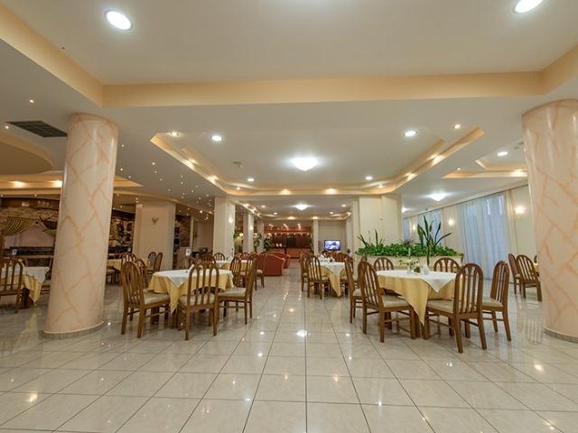 Park Hotel & Spa ซีลีวี ภายนอก รูปภาพ