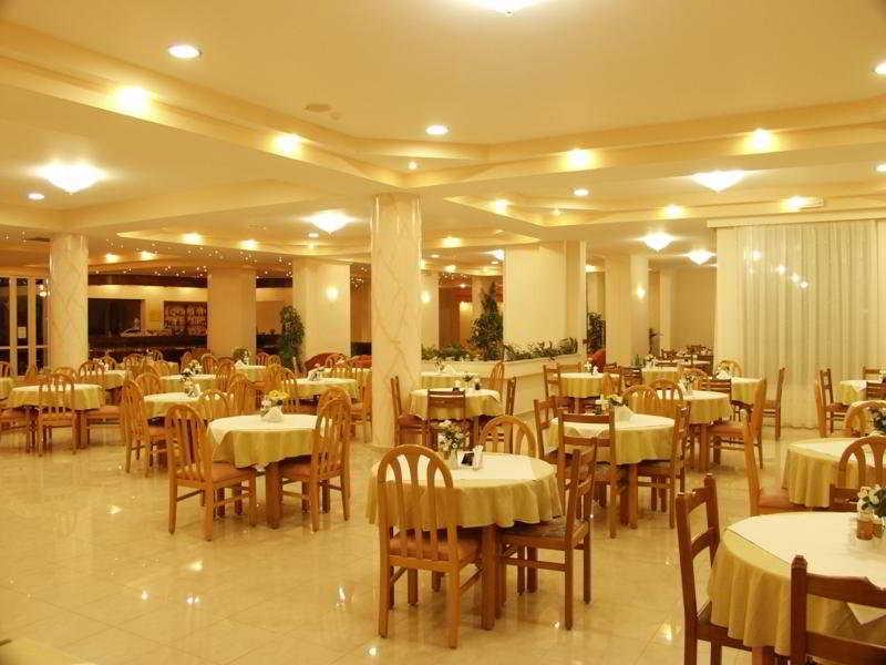 Park Hotel & Spa ซีลีวี ภายนอก รูปภาพ