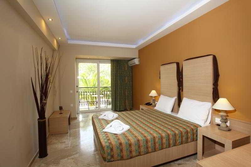 Park Hotel & Spa ซีลีวี ภายนอก รูปภาพ